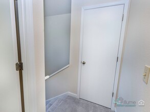 3493-3493 Hawthorne Ave NE in Salem, OR - Building Photo - Building Photo