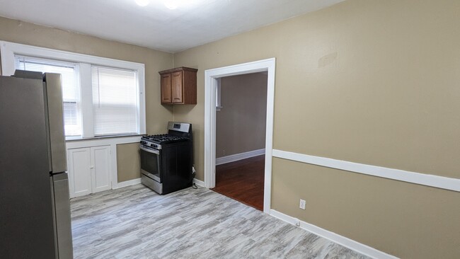 5042 Mardel Ave, Unit 5044 1F in St. Louis, MO - Building Photo - Building Photo