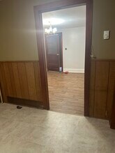 186 Bradley St, Unit 1 St floor apartment in Bristol, CT - Building Photo - Building Photo