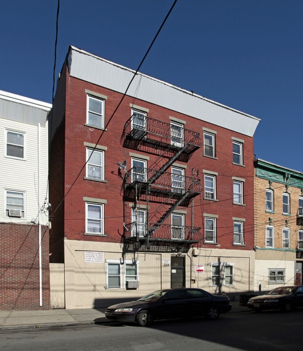 222-224 3rd St in Elizabeth, NJ - Foto de edificio