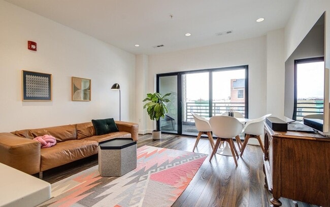 property at 1111 Orren St NE