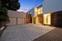 5 Kingswood Cir in Hillsborough, CA - Foto de edificio - Building Photo