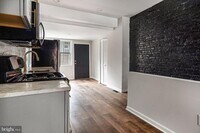 708 N Duncan St photo'