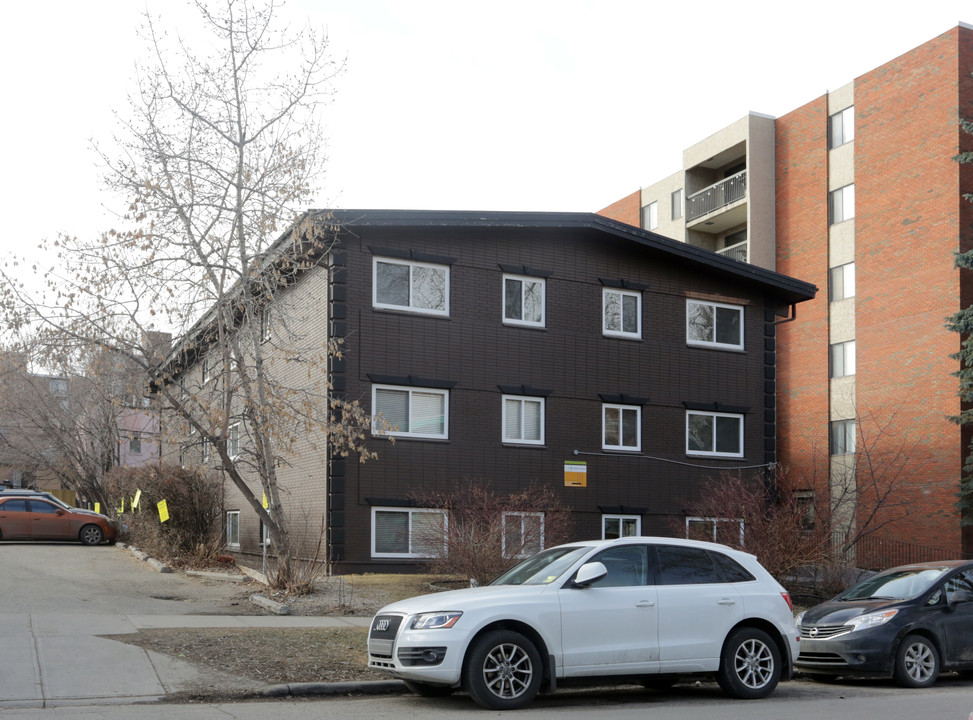 517 15th Ave SW in Calgary, AB - Building Photo