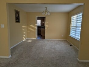 4 Tether Cir in Deptford, NJ - Building Photo - Building Photo