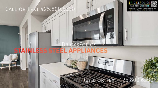 property at 4004 Hyde Lp NE