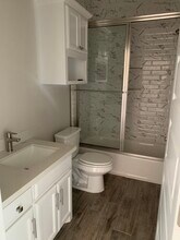 311 S Indiana Ave, Unit Apt 2 in Weslaco, TX - Foto de edificio - Building Photo