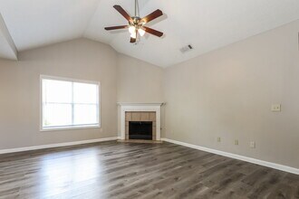 11405 Vinea Ln in Hampton, GA - Building Photo - Building Photo