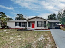 2640 Northland Rd in Mount Dora, FL - Building Photo