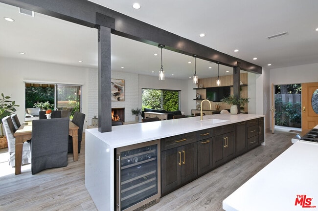 property at 16142 Bayberry Pl