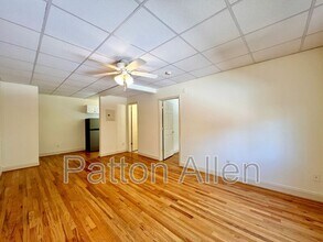 43 Ravenscroft Dr in Asheville, NC - Building Photo - Building Photo