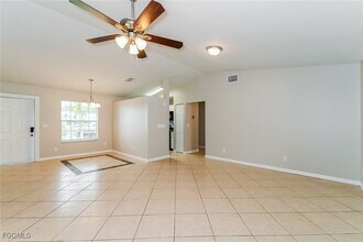 818 SW 31st St in Cape Coral, FL - Building Photo - Building Photo