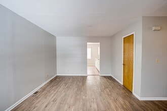 1209 Gage St in Joliet, IL - Building Photo - Building Photo