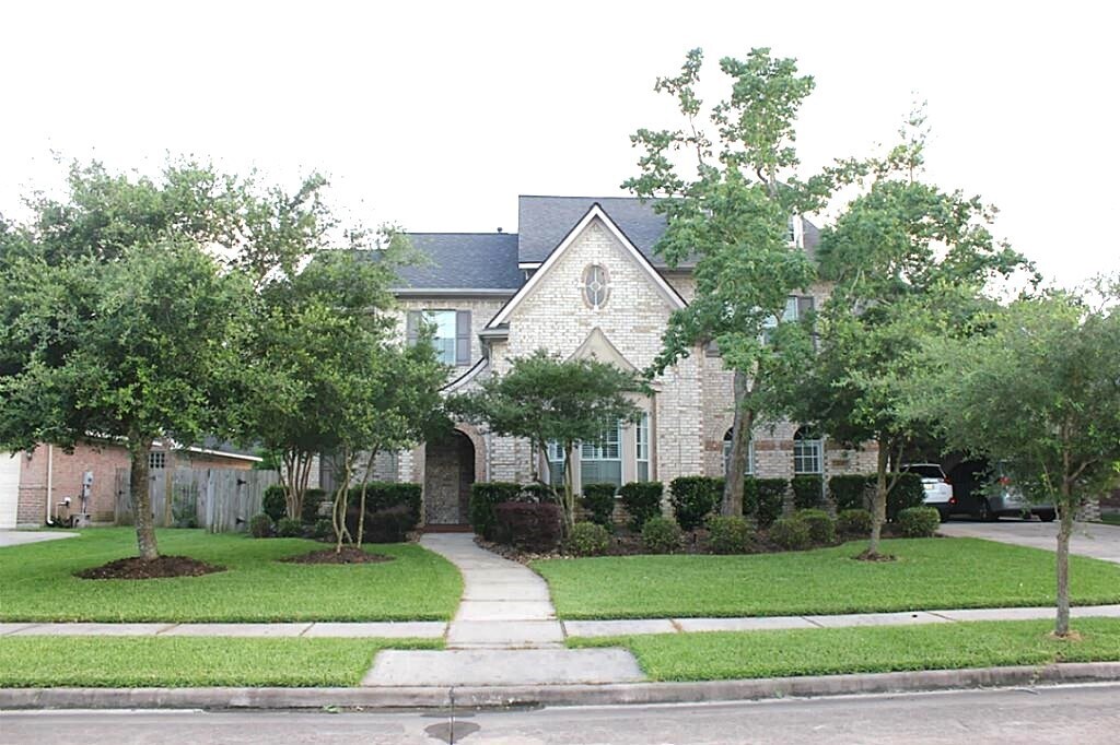 4610 Sterling Wood Way in Houston, TX - Foto de edificio