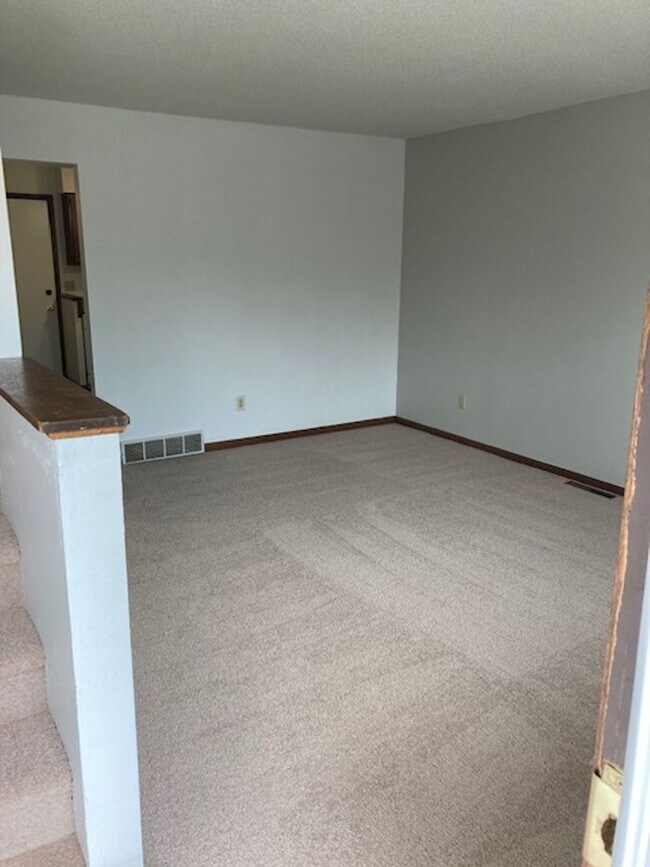 404 Westgate St in Iowa City, IA - Building Photo - Building Photo