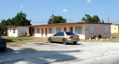 996 NE 5th Ave in Homestead, FL - Building Photo - Building Photo