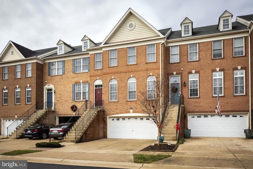 25859 Kirkwood Square in Chantilly, VA - Building Photo