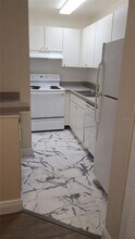 10422 White Lake Ct in Tampa, FL - Building Photo - Building Photo