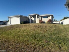 932 NW 5th Ave in Cape Coral, FL - Building Photo