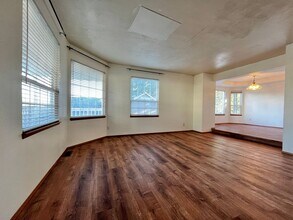 1013 NW Calypso Cir in Silverdale, WA - Building Photo - Building Photo