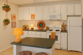 The Oaks Apartments in East Lansing, MI - Foto de edificio - Building Photo