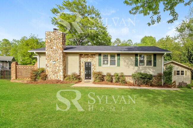 403 Forest Hills Dr in Williamston, SC - Building Photo - Building Photo