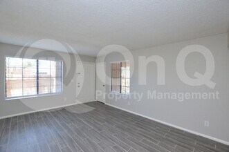 925 N College Ave in Tempe, AZ - Building Photo - Building Photo