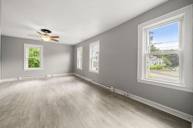 41 Summer St in Kingston, MA - Building Photo - Building Photo