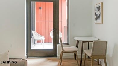 632 Howard Rd SE, Unit 442 in Washington, DC - Building Photo - Building Photo