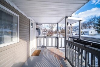 1026 NY-211 in Middletown, NY - Building Photo - Building Photo