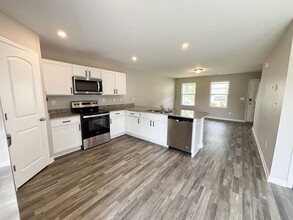 1542 Catskill Way in Newton, NC - Building Photo - Building Photo