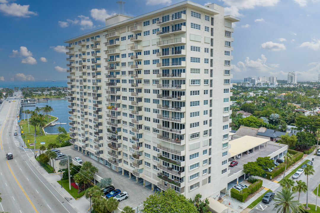 Marine Tower in Fort Lauderdale, FL - Building Photo