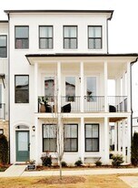 2054 Rockledge Rd NE in Atlanta, GA - Building Photo