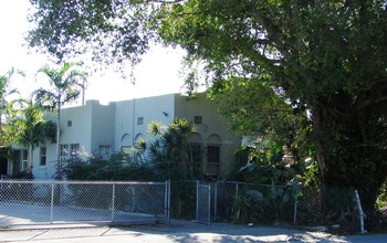 3404-3408 Broadway in West Palm Beach, FL - Building Photo - Building Photo