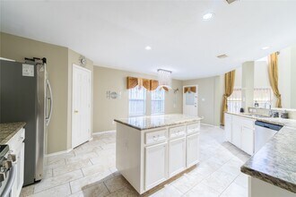 12819 Wisteria Park Dr in Houston, TX - Building Photo - Building Photo