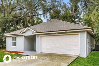 611 Gum St in Green Cove Springs, FL - Building Photo - Building Photo