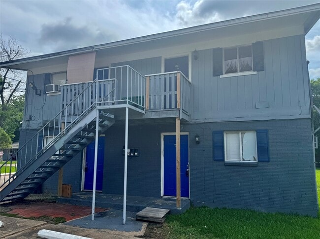 property at 1005 Spooner St