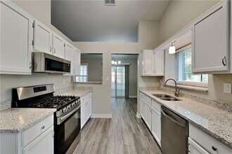 4019 River Rock Way in Woodstock, GA - Building Photo - Building Photo