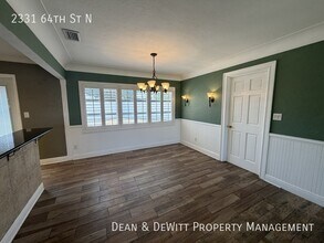 2331 64th St N in St. Petersburg, FL - Building Photo - Building Photo