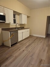 24 Clay St in Buffalo, NY - Building Photo - Building Photo