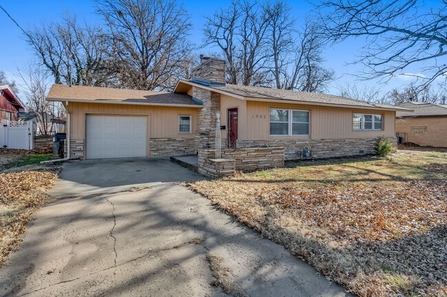 property at 1902 S Erie St