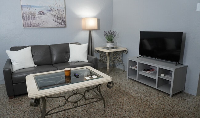 237 18th Ave S in St. Petersburg, FL - Building Photo - Building Photo
