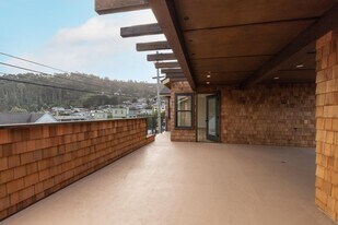 1200 Danmann Ave in Pacifica, CA - Building Photo