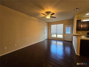 294 Rosalie Dr in New Braunfels, TX - Building Photo - Building Photo