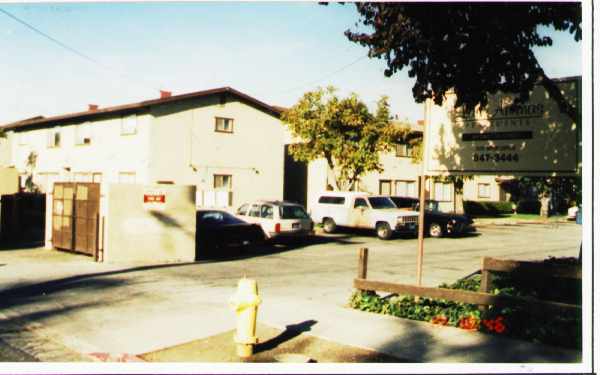 Los Animas Apartments in Gilroy, CA - Foto de edificio - Building Photo