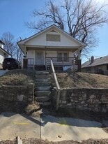 3429 Mersington Ave, Unit 304 in Kansas City, MO - Building Photo