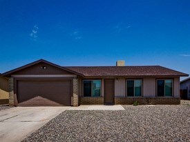 10930 W Montecito Ave in Phoenix, AZ - Building Photo
