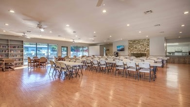 Paddock Park South in Ocala, FL - Building Photo - Interior Photo