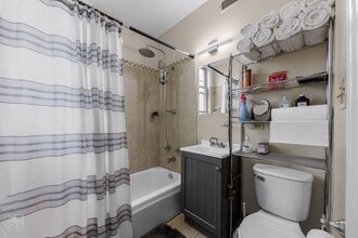 3616 W Lexington St, Unit 2 in Chicago, IL - Foto de edificio - Building Photo