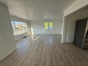 155 W 100 S in Tooele, UT - Building Photo - Building Photo
